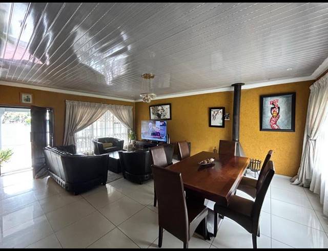 3 BEDROOM HOUSE FOR SALE IN ELSPARK